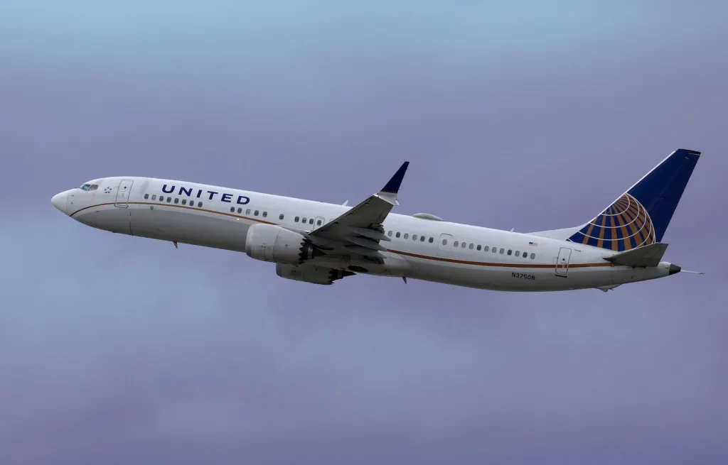 United-Airlines-0426-g-2272449533-edit.jpg