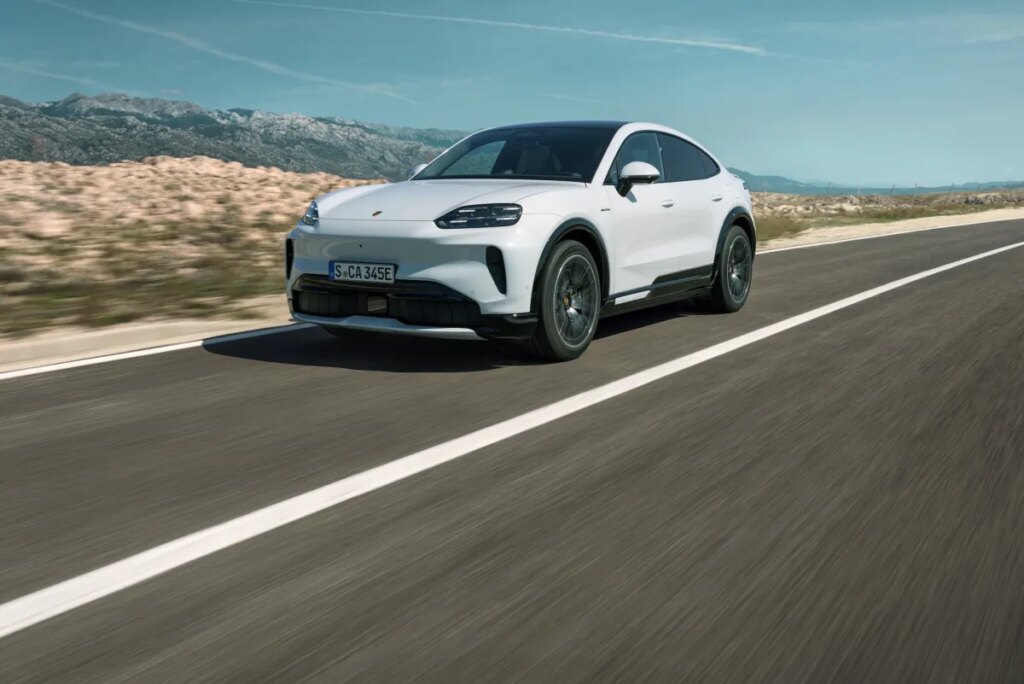 porsche-coupe-white.jpg